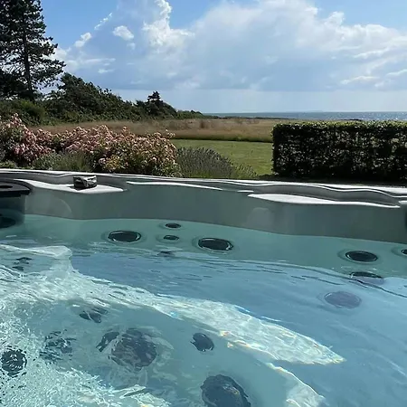 בית נופש First Row House With Panoramic Views *