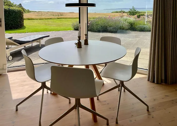 Semesterbostad First Row House With Panoramic Views *